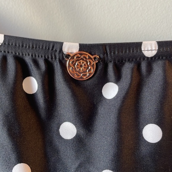 NWT Swim Systems, 34DDD underwire cups, black & white polka dot tankini top - Picture 8 of 10